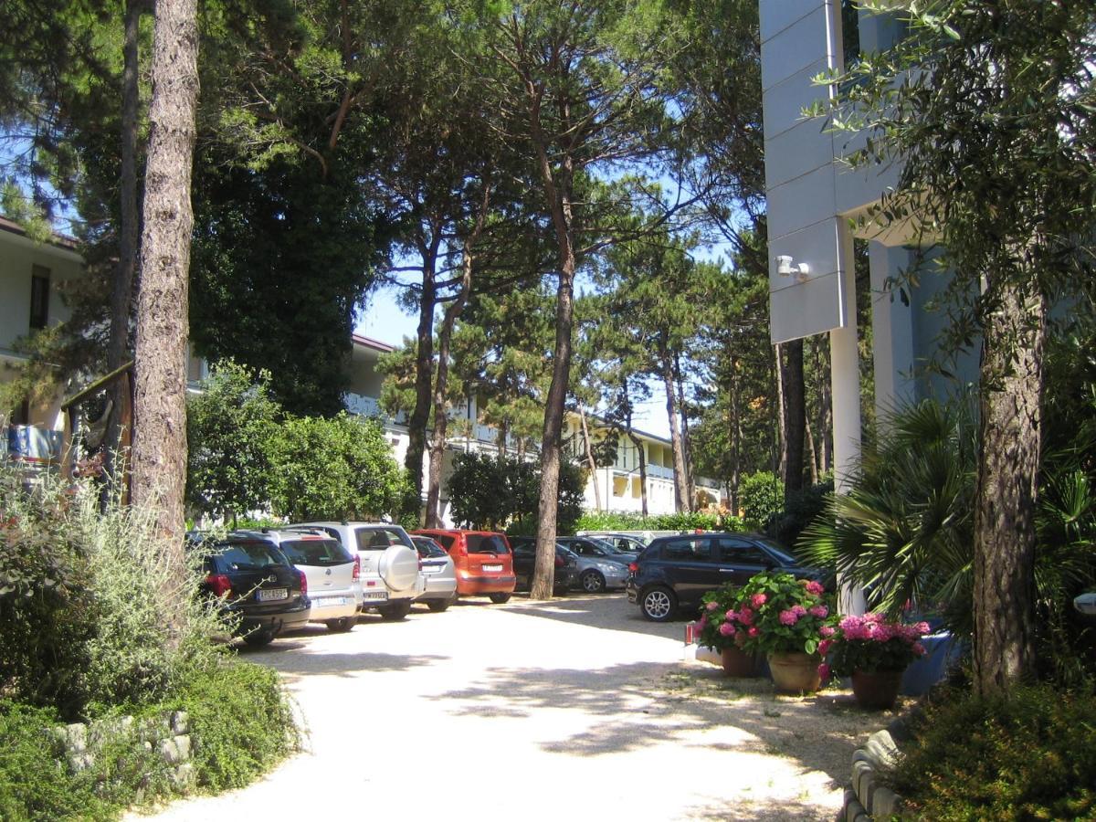 Hotel Alemagna Bibione Buitenkant foto